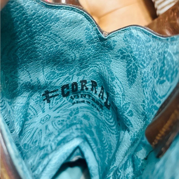 Corral Brown Embroidered Heeled Boots - Picture 5 of 7